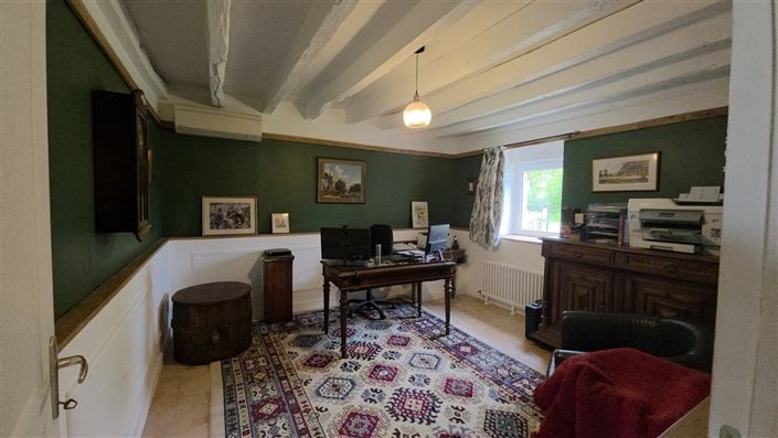 Image No.7-5 Bed House for sale