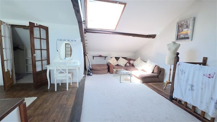 Image No.16-5 Bed House for sale