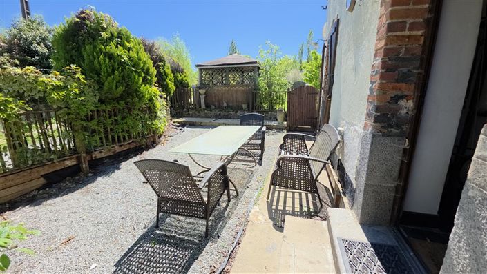 Image No.22-5 Bed House for sale