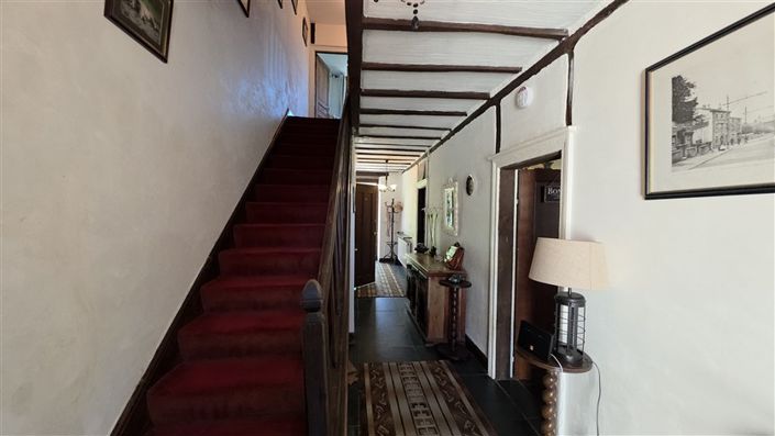 Image No.3-5 Bed House for sale