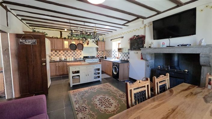 Image No.4-5 Bed House for sale