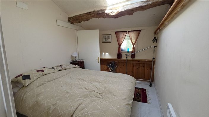 Image No.20-5 Bed House for sale