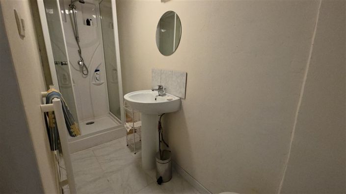 Image No.21-5 Bed House for sale