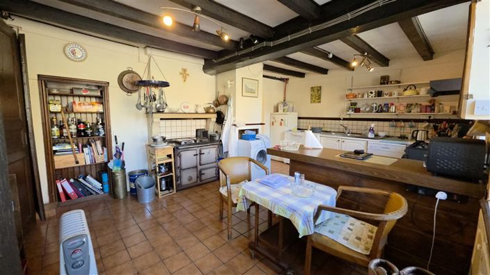 Image No.4-5 Bed House for sale