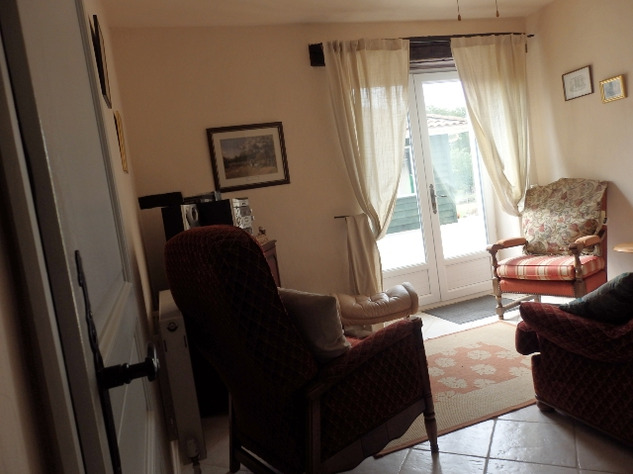 Image No.15-6 Bed Property for sale