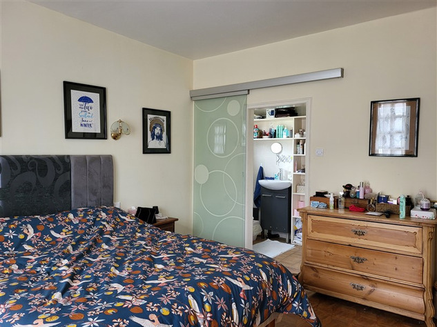 Image No.13-4 Bed House for sale