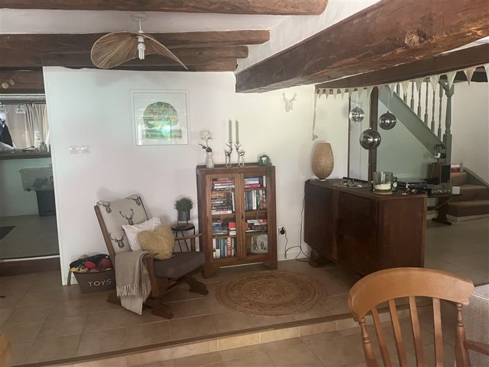 Image No.10-3 Bed House for sale