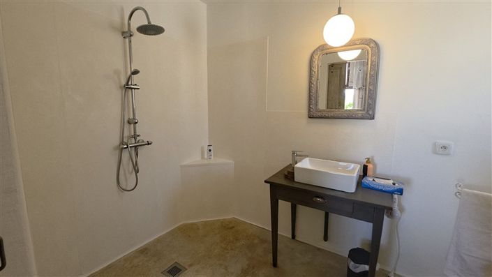Image No.14-Propriété de 9 chambres à vendre à Alloue