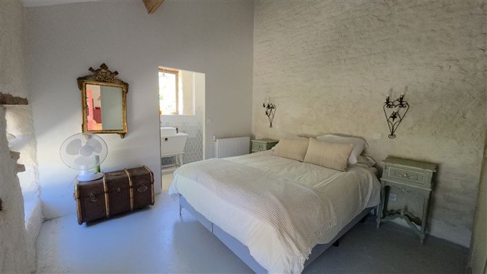 Image No.34-Propriété de 9 chambres à vendre à Alloue