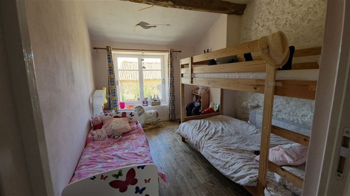 Image No.12-4 Bed Cottage for sale