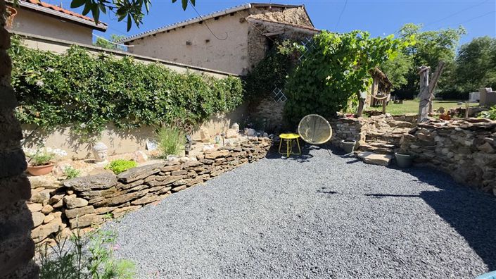 Image No.21-4 Bed Cottage for sale