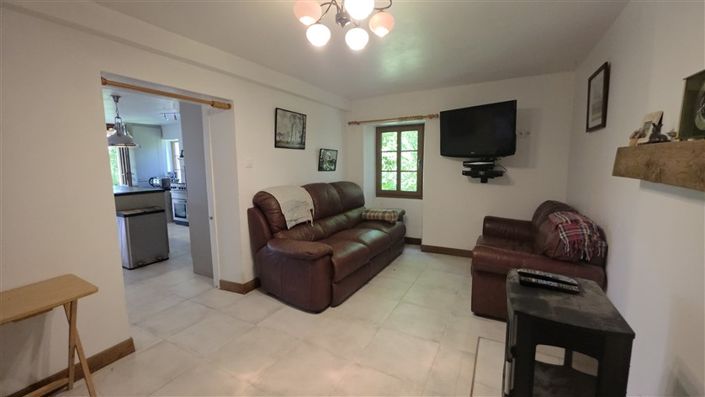 Image No.6-3 Bed Land for sale