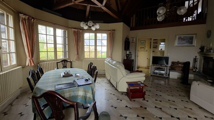 Image No.4-6 Bed Property for sale