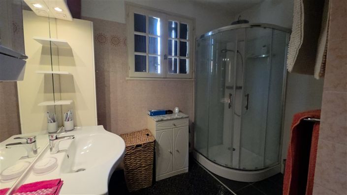 Image No.7-6 Bed Property for sale