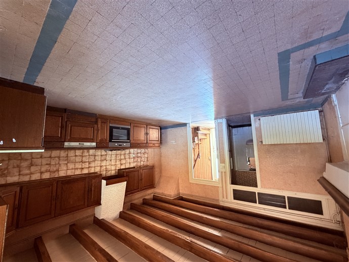 Image No.6-3 Bed House for sale