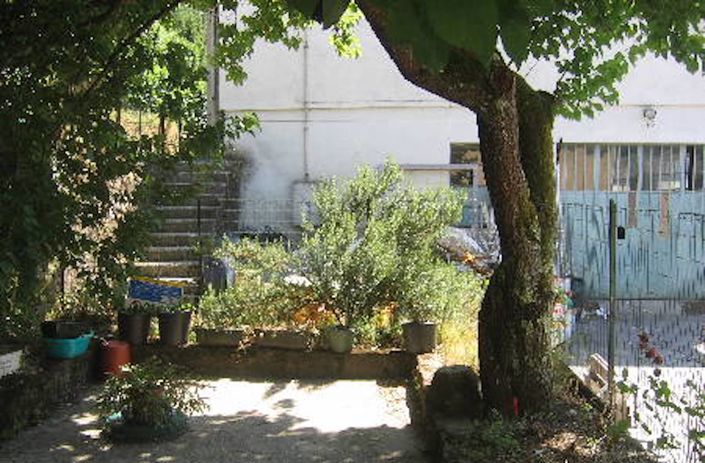 Image No.9-2 Bed Semi-Detached for sale