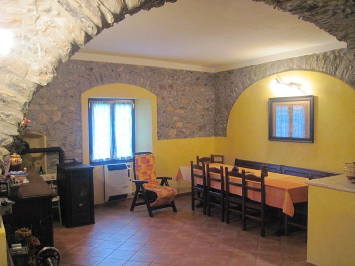 Image No.6-Propriété de 3 chambres à vendre à Diano San Pietro