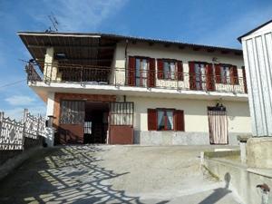 Image No.1-Propriété de 4 chambres à vendre à Castagnole delle Lanze