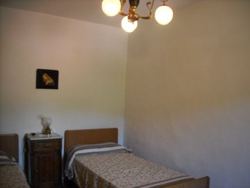 3652-molazzana-bedroom-3