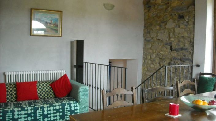 Image No.5-Propriété de 5 chambres à vendre à Fivizzano