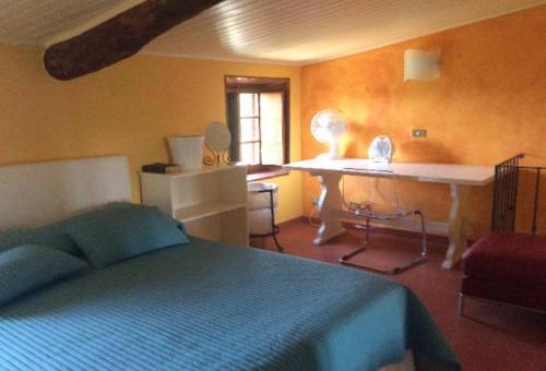 Image No.4-2 Bed Semi-Detached for sale