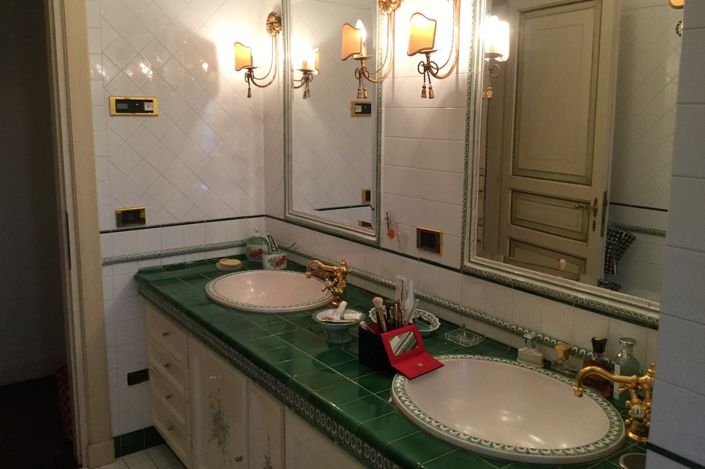 Image No.9-4 Bed Property for sale