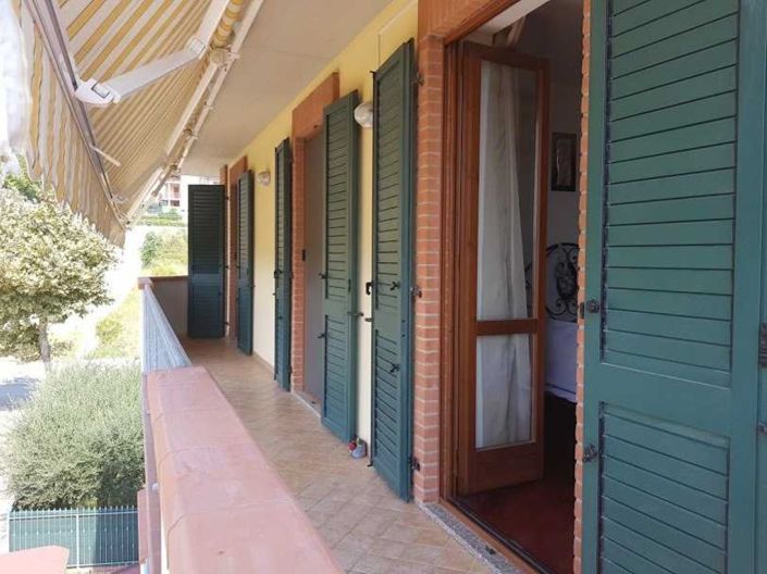 Image No.11-3 Bed Apartment for sale