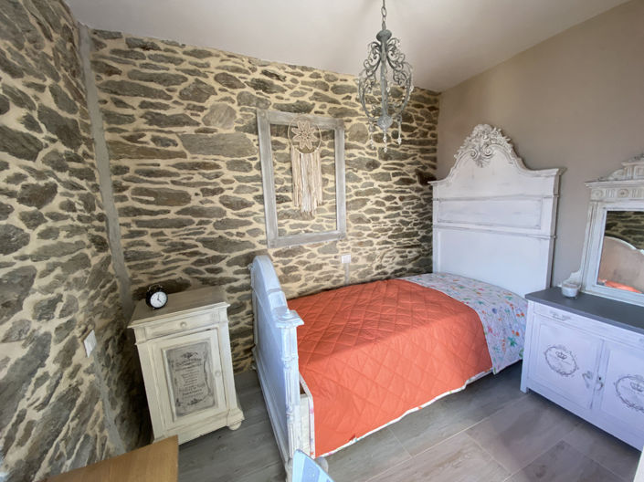 Image No.11-3 Bed Semi-Detached for sale