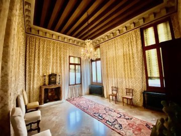 4652-venice-room-2