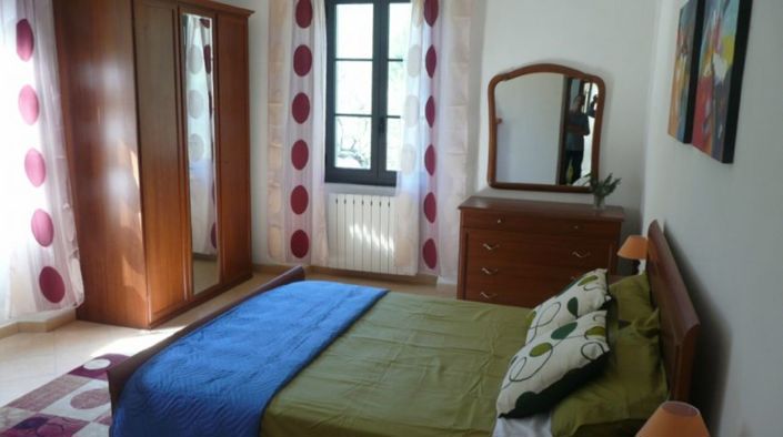 Image No.9-4 Bed Property for sale