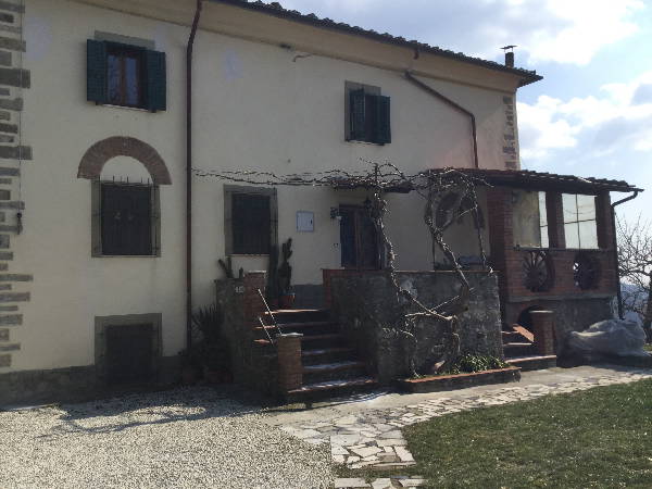 Image No.2-Propriété de 4 chambres à vendre à Lucca