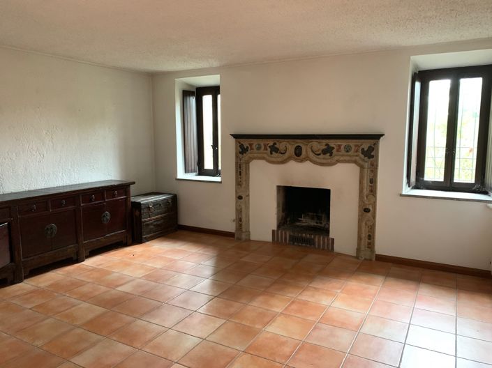 Image No.3-3 Bed Property for sale