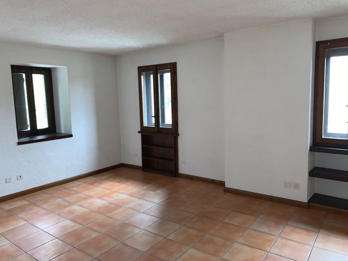 Image No.7-3 Bed Property for sale