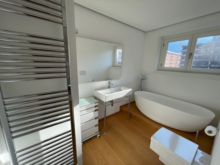 Image No.11-2 Bed Apartment for sale