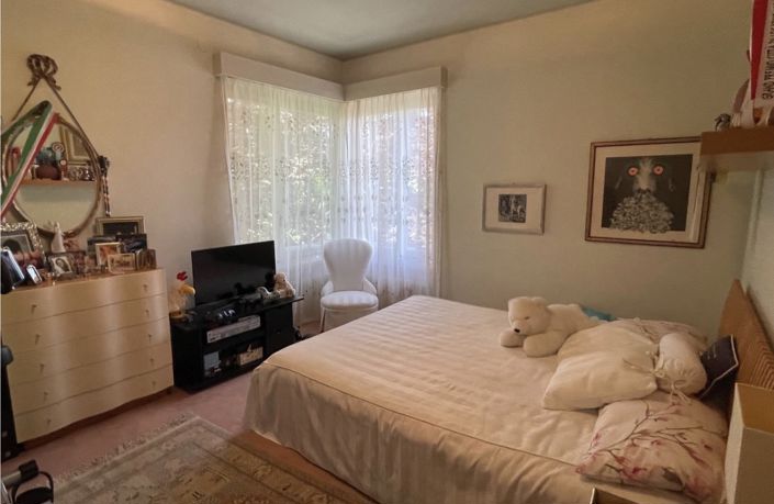 Image No.8-5 Bed Villa for sale