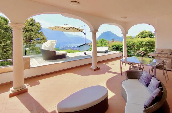 Image No.4-6 Bed Villa for sale