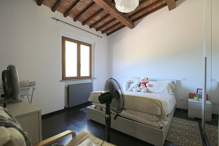 Image No.8-3 Bed Semi-Detached for sale