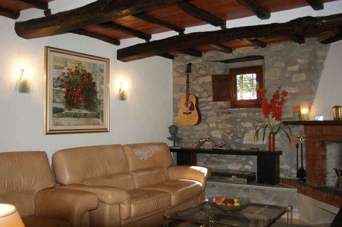 Image No.9-3 Bed Property for sale