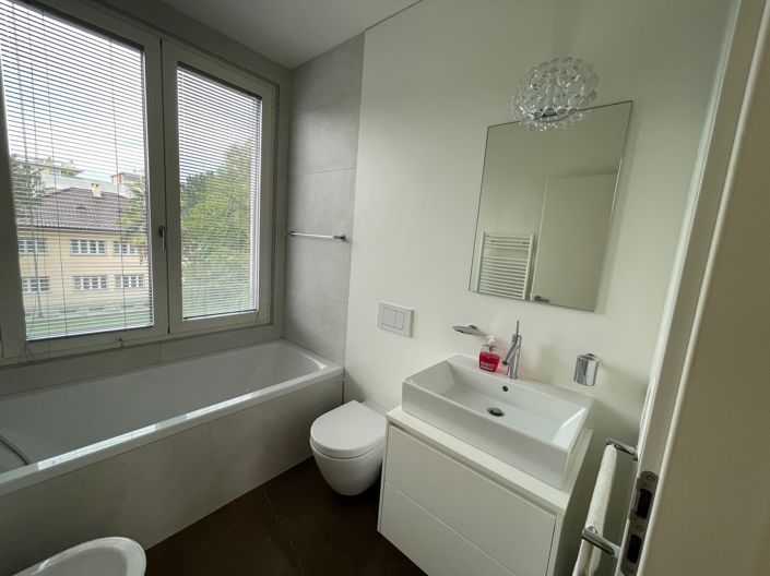 Image No.10-3 Bed Apartment for sale