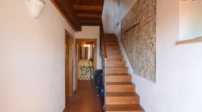 Image No.11-2 Bed House for sale