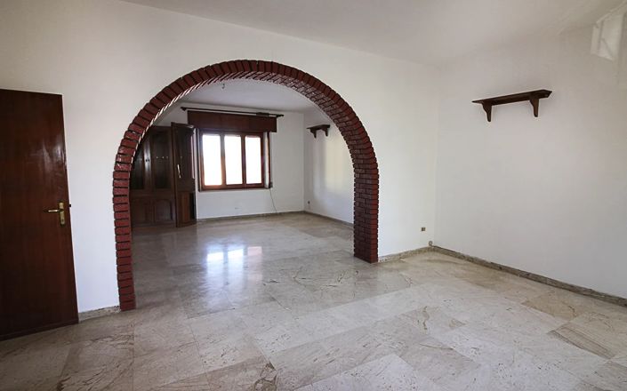 Image No.3-4 Bed Apartment for sale