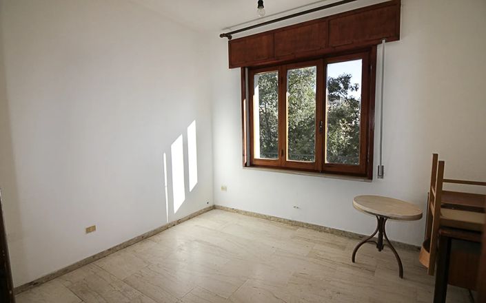 Image No.9-4 Bed Apartment for sale