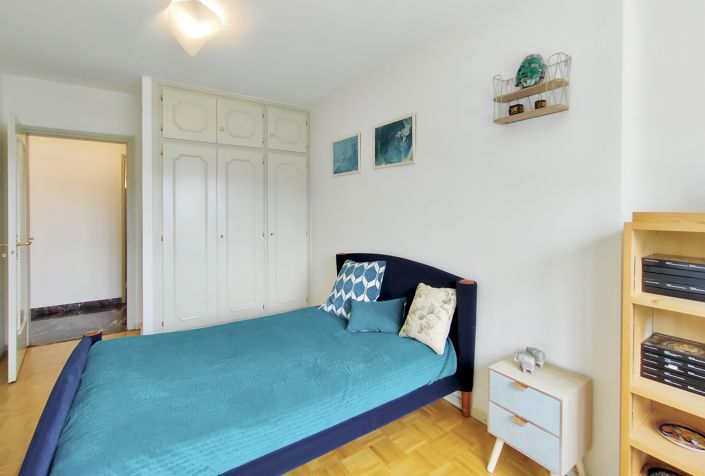 Image No.9-8 Bed Villa for sale