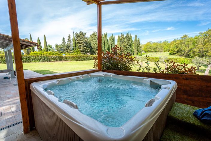 Image No.10-2 Bed Villa for sale