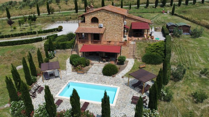 Image No.1-Villa de 4 chambres à vendre à Volterra