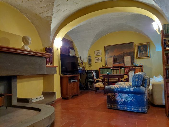 Image No.4-Propriété de 4 chambres à vendre à Volterra