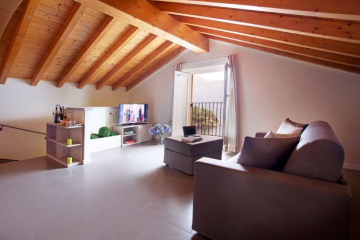 Image No.10-4 Bed Villa for sale