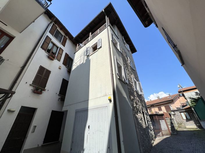 Image No.10-1 Bed House for sale