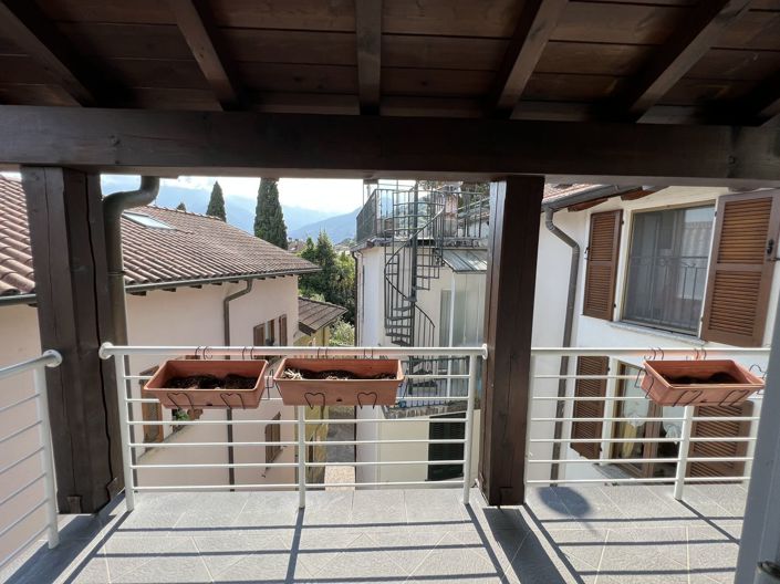 Image No.2-1 Bed House for sale