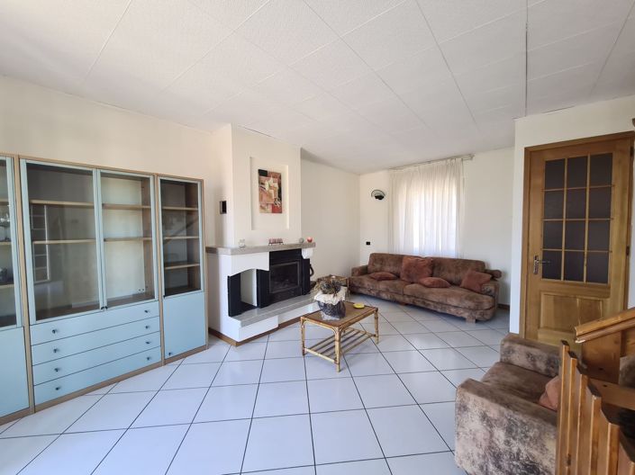 Image No.5-4 Bed Semi-Detached for sale